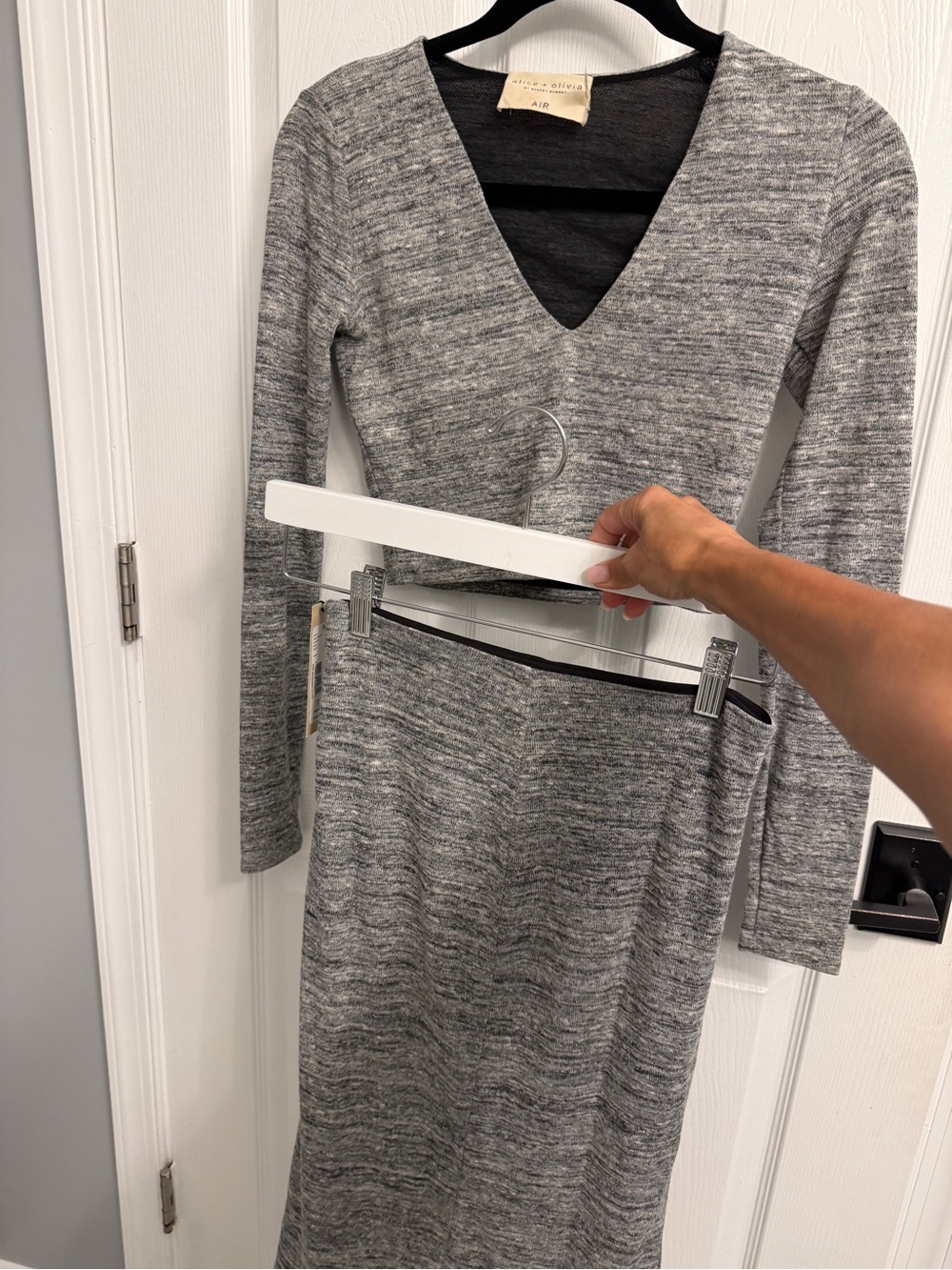 Alice + Olivia Gray Long Sleeve V-Neck Knit Dress